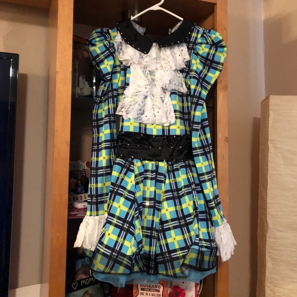 Dance costume